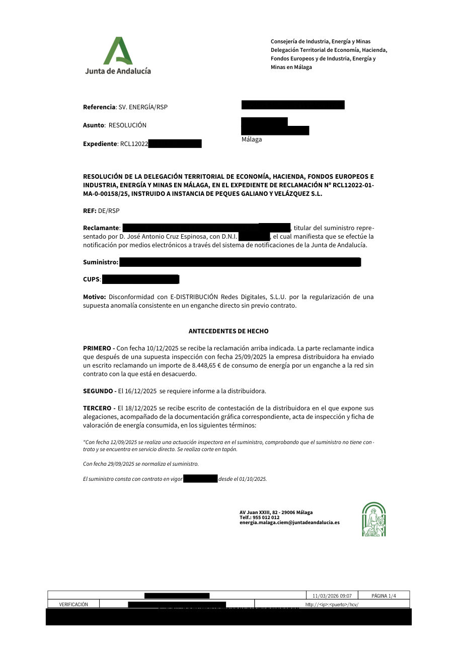 Resolución de Industria Málaga que anula el expediente de E-Distribución (datos personales tapados)